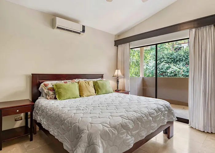 Dual Kitchens, Pool, 3-min Walk To The Playa Ocotal