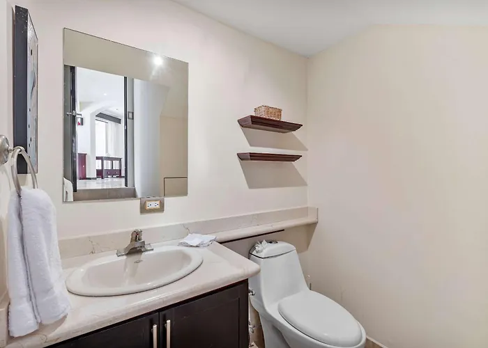 Dual Kitchens, Pool, 3-min Walk To The * Playa Ocotal