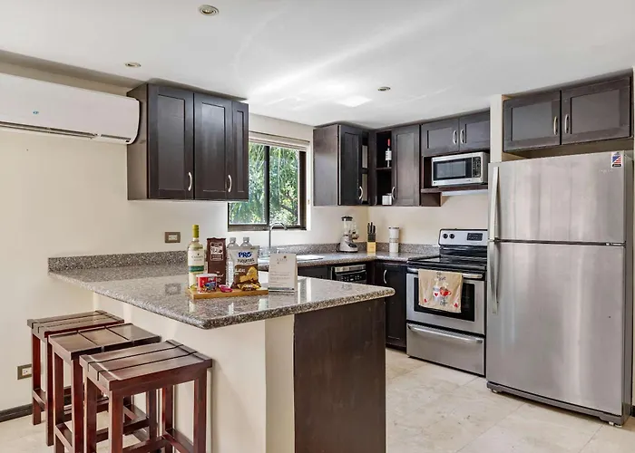 Dual Kitchens, Pool, 3-min Walk To The Playa Ocotal