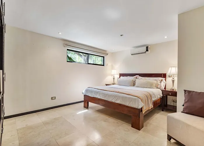 Holiday home Dual Kitchens, Pool, 3-min Walk To The Playa Ocotal